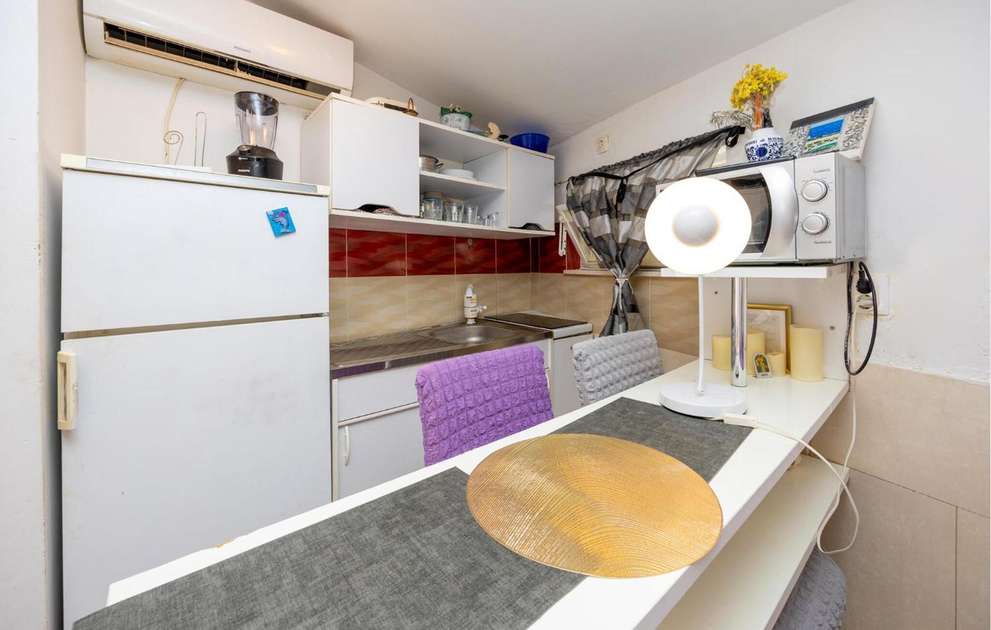 Awesome In With Kitchen Apartament *